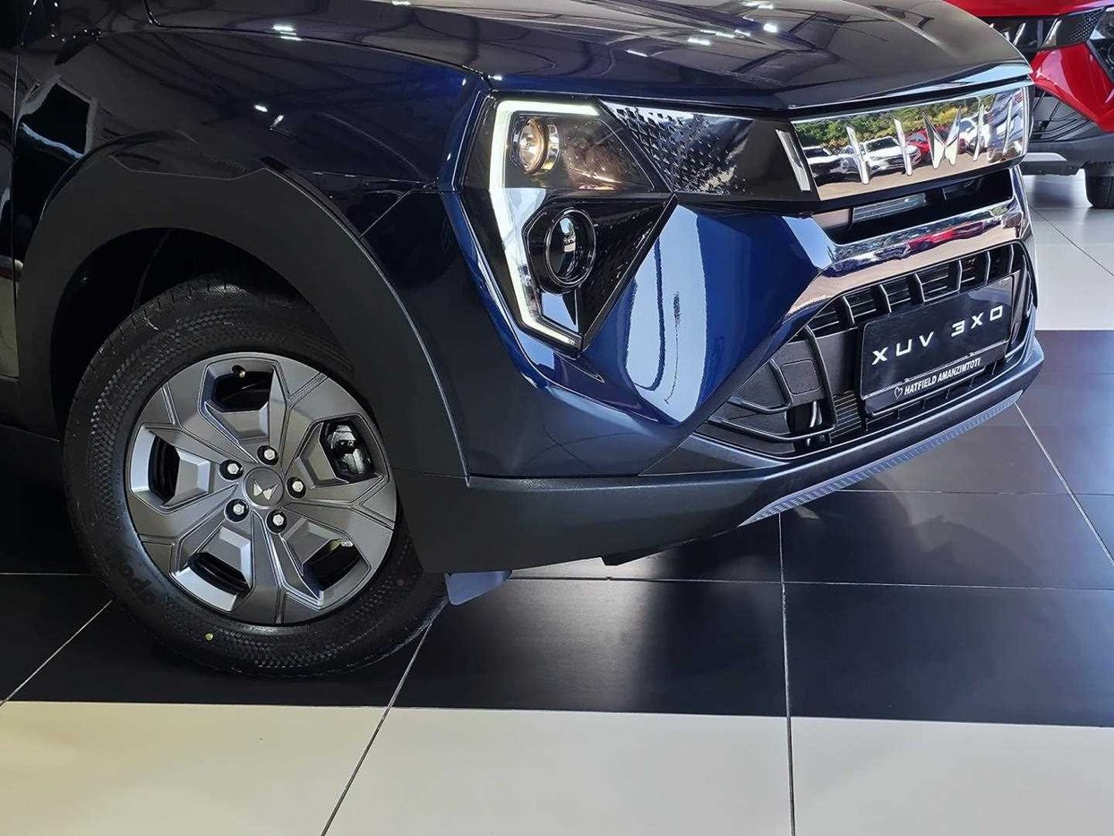 2025 Mahindra XUV 3XO 1.2T MX2 Q2FyTGlzdGluZzo0NTkxNTc R259999 | Avo Auto