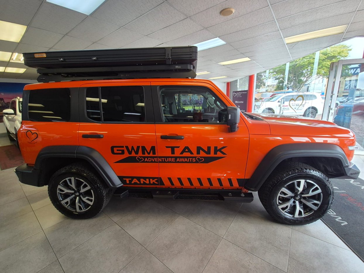 2025 GWM Tank 300 2.0T Super Luxury Hybrid Auto 4x4 ...