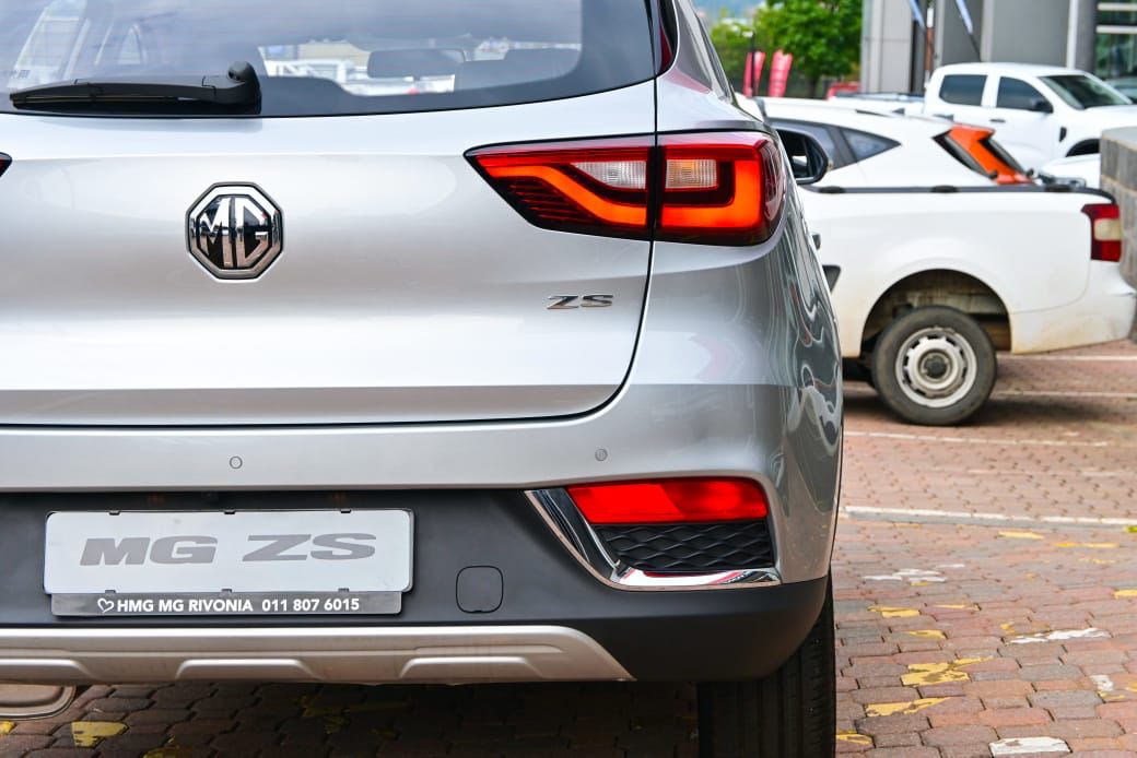 2025 MG ZS 1.5 Delux Auto Q2FyTGlzdGluZzo0NDI4Nzc R309900 | Avo Auto