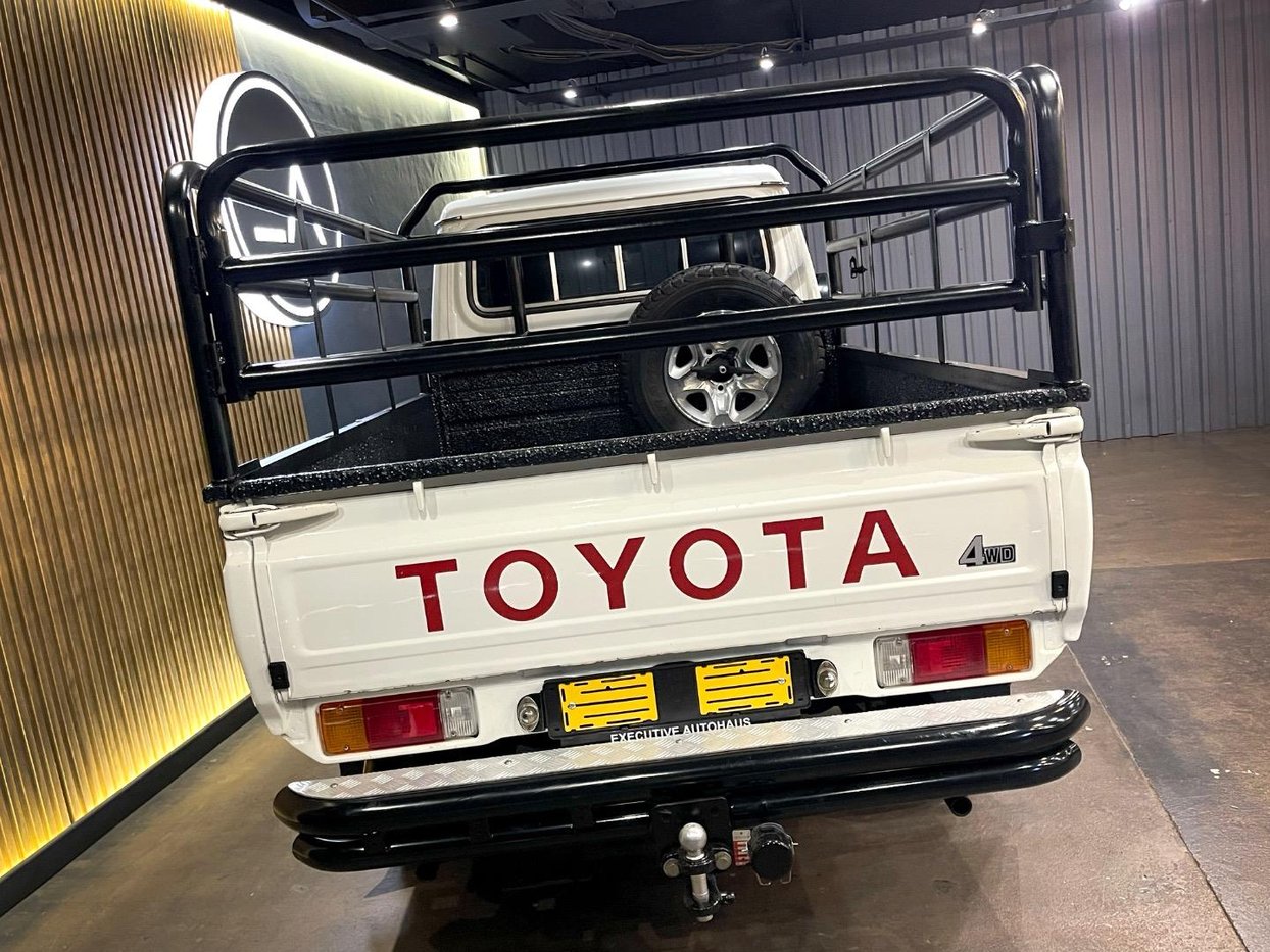 2018 Toyota Land Cruiser 79 4.2 D Pick Up Q2FyTGlzdGluZzo1MDM4MDg