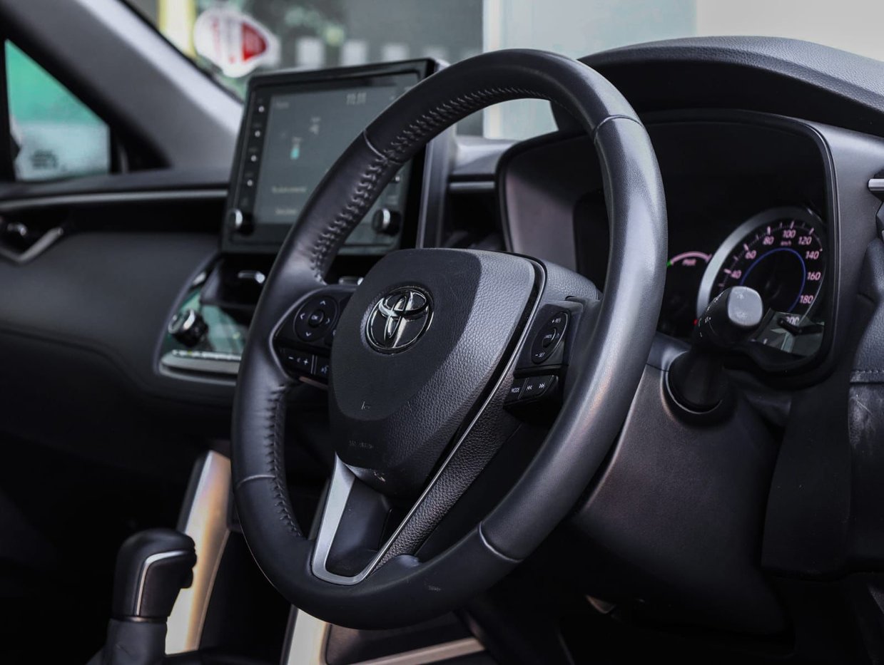 2024 Toyota Corolla Cross 1.8 XS Hybrid Q2FyTGlzdGluZzo0NzMxODc