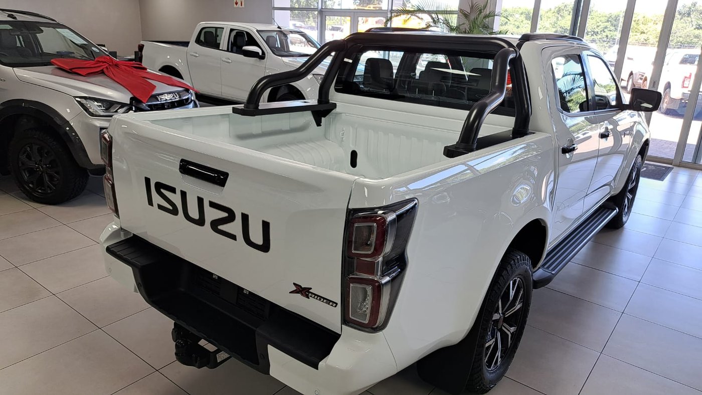 田中　お急ぎ　904045 2025 Isuzu D-Max 1.9 DDi HR X-Rider Double Cab