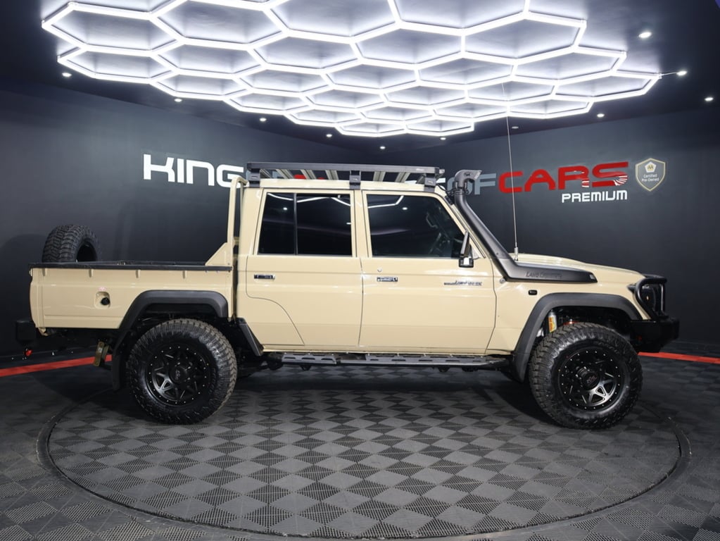 2021-toyota-land-cruiser-79-4.