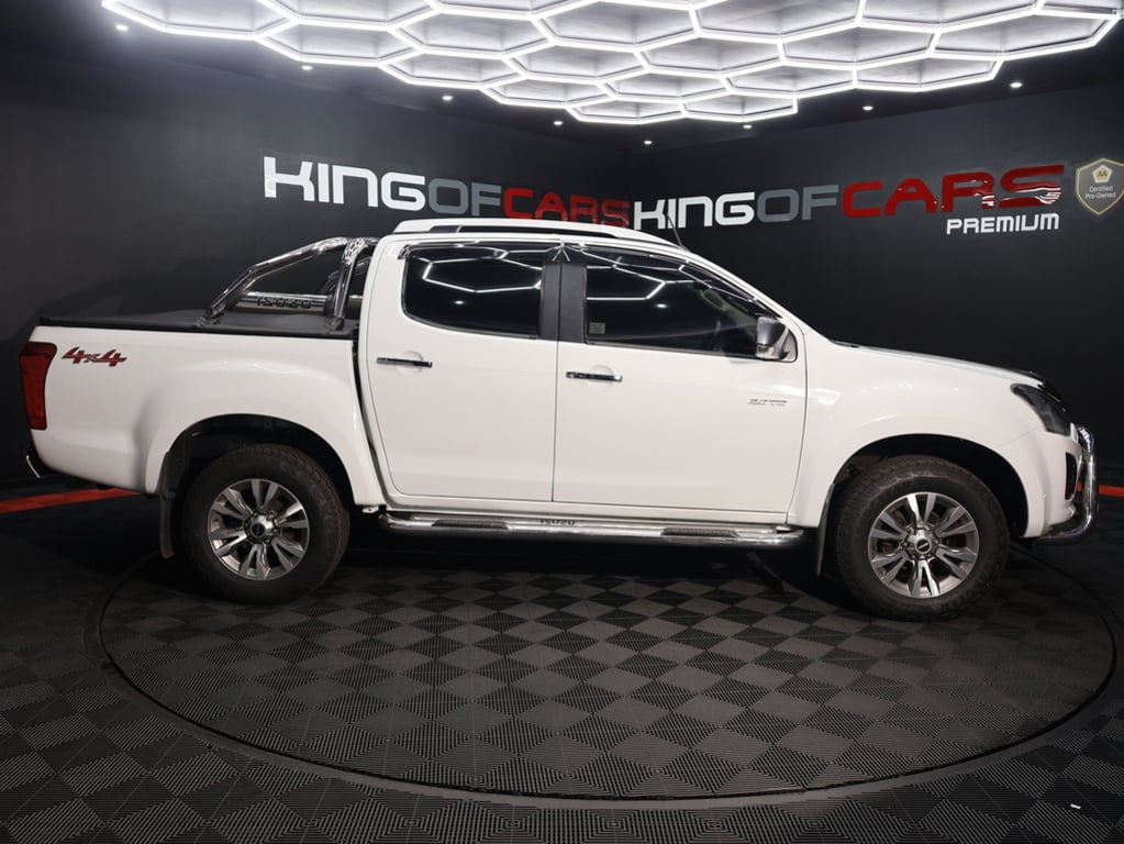 ヴォックス・アクマ まとめ売り④(画像1～8参照) 2019 Isuzu D-Max 300 LX Double Cab Pick Up Auto 4x4