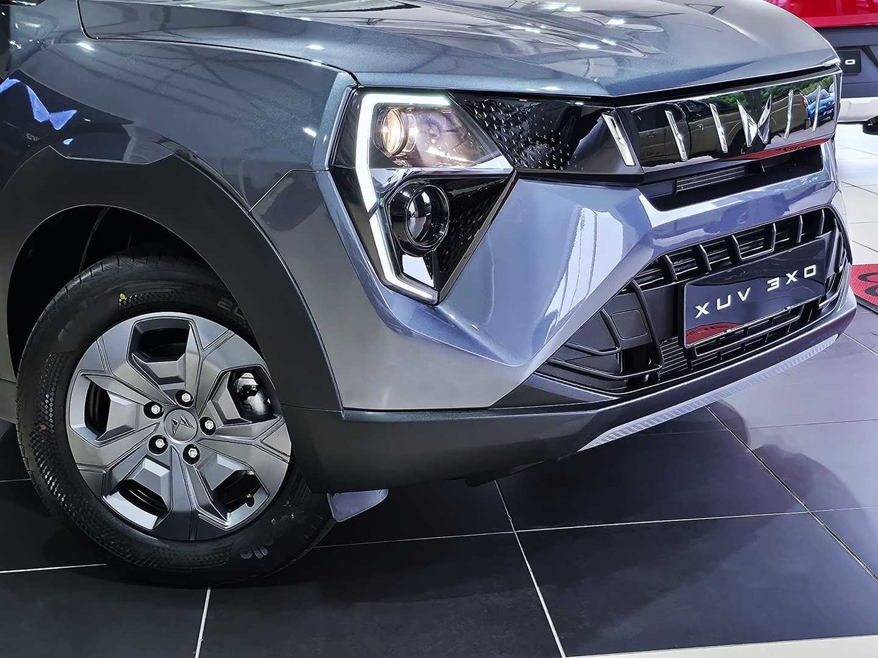 2025 Mahindra XUV 3XO 1.2T MX2 Q2FyTGlzdGluZzo0NTg2NzM R254999 | Avo Auto