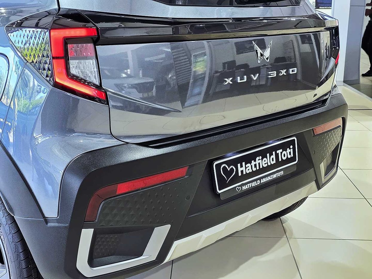 2024 Mahindra XUV 3XO 1.2T MX3 Q2FyTGlzdGluZzozNjg0NDc R274999