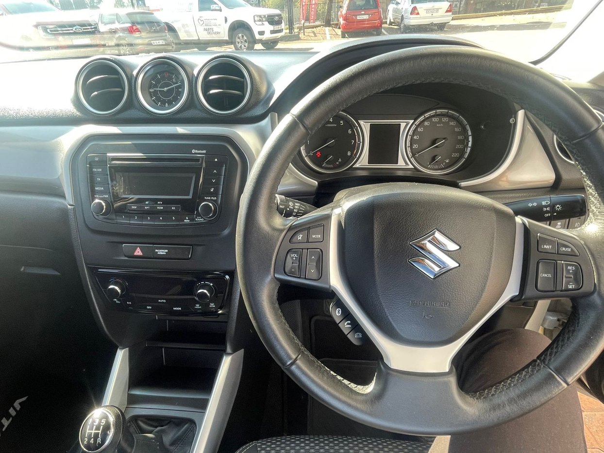 2018 Suzuki Vitara 1.6 GL Q2FyTGlzdGluZzo0NTYwNTY R229900 | Avo Auto