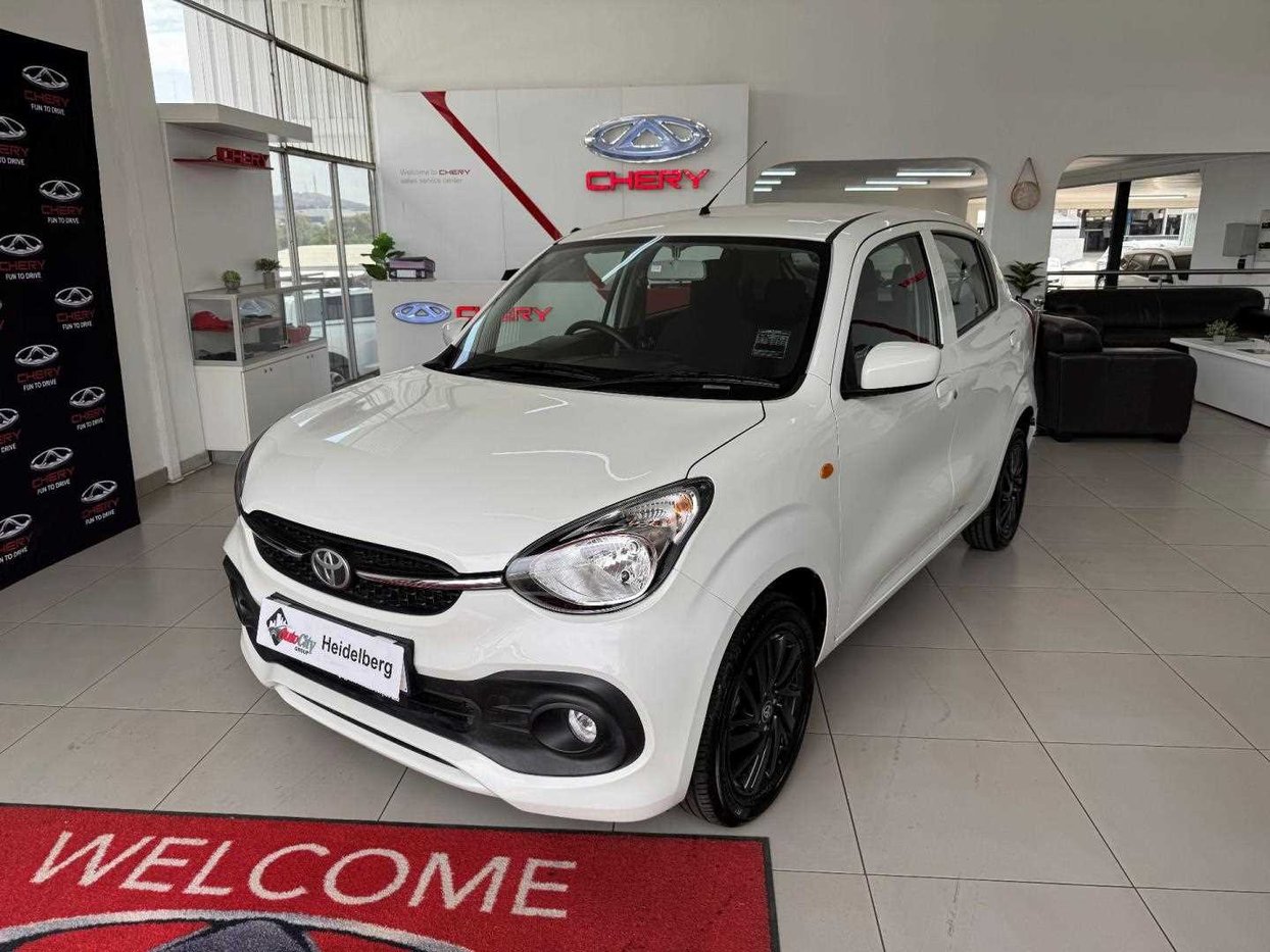 2023 Toyota Vitz 1.0 XR Auto Q2FyTGlzdGluZzozNjI4MjE R184500 | Avo