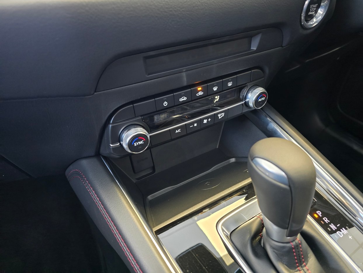 2024 Mazda CX-5 2.0 121 kW Carbon Edition Auto