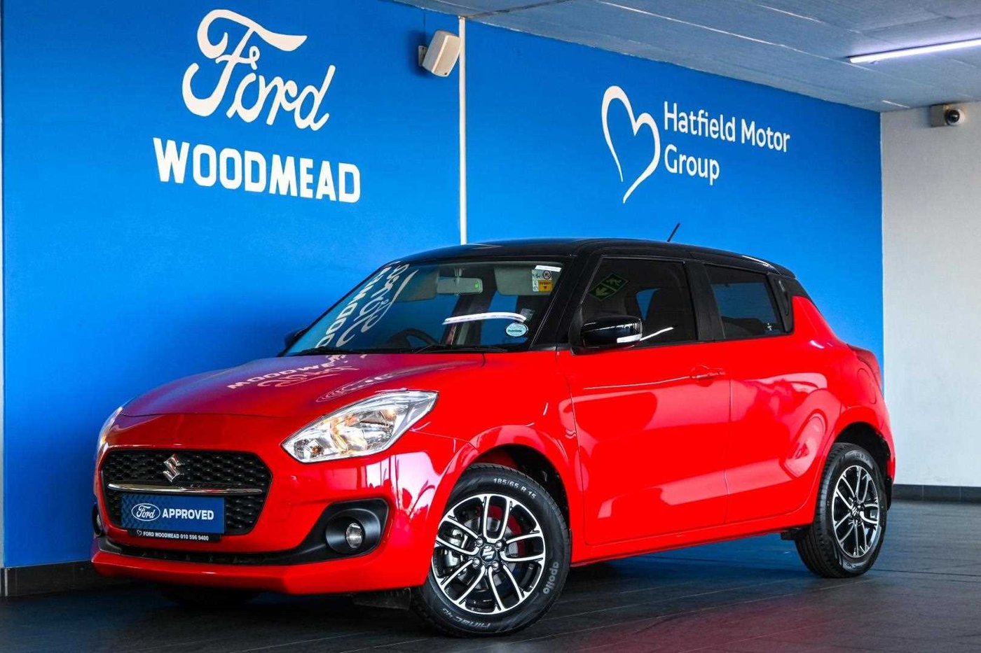 2023 Suzuki Swift 1.2 GLX Auto Q2FyTGlzdGluZzo0OTI5NDg R239900