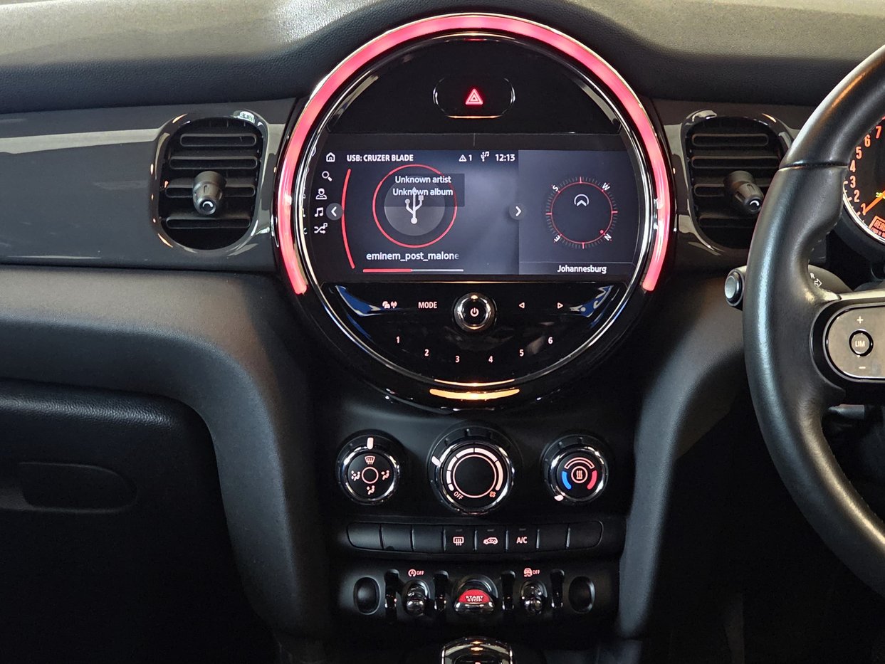 2023 MINI One 1.5T Auto Q2FyTGlzdGluZzo0NDI1Nzk R349890 | Avo Auto