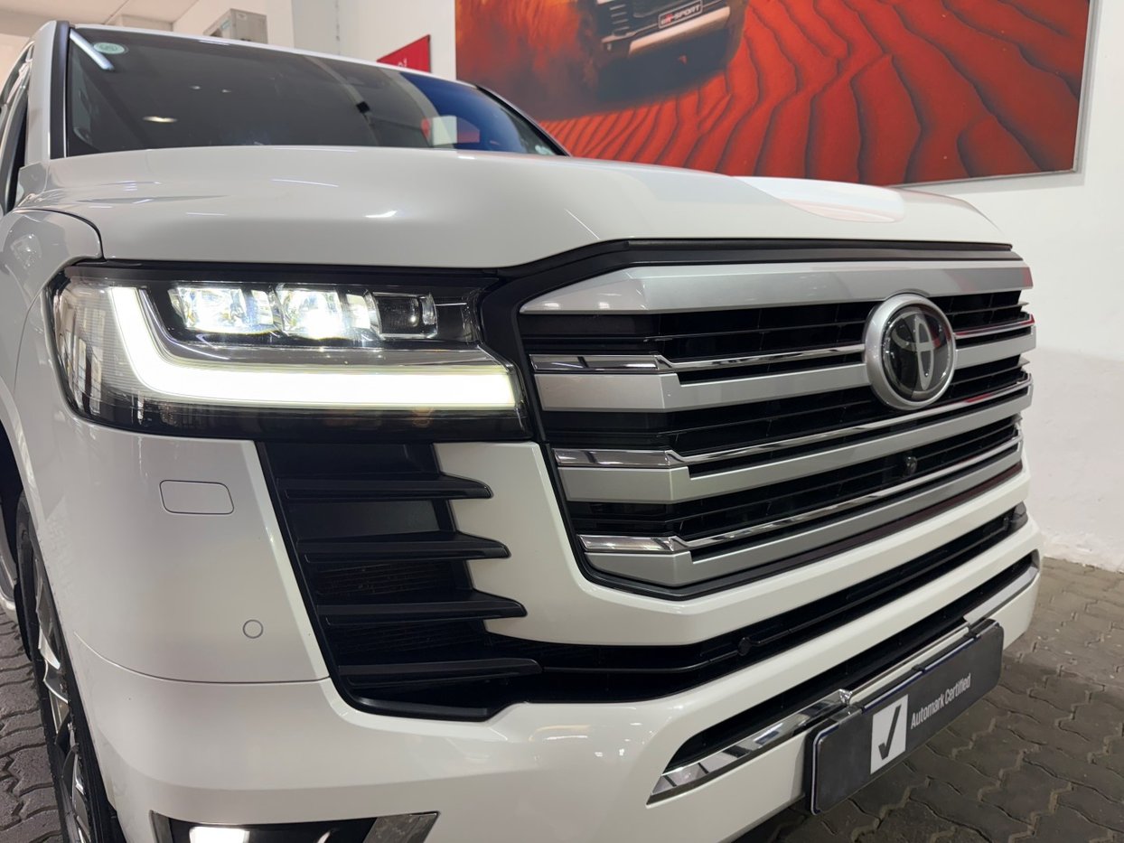 2021 Toyota Land Cruiser 300 3.5T V6 ZX Q2FyTGlzdGluZzo1MDAxOTQ