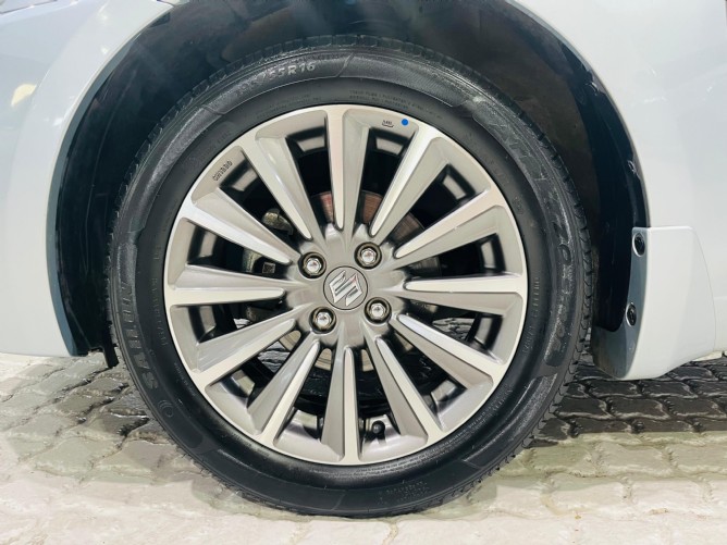 2023 Suzuki Ciaz GLX Auto Q2FyTGlzdGluZzo0OTcxNjY R239900