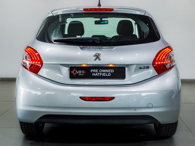 2012 Peugeot 208 1.2 VTi Active Q2FyTGlzdGluZzo0MDQ3MTE R99950