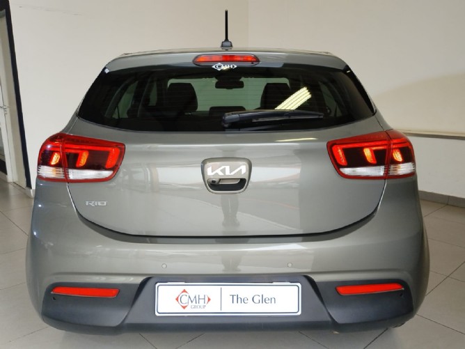 2022 Kia Rio VI 1.4 TEC 5 Door Q2FyTGlzdGluZzozMzU1ODA R309900