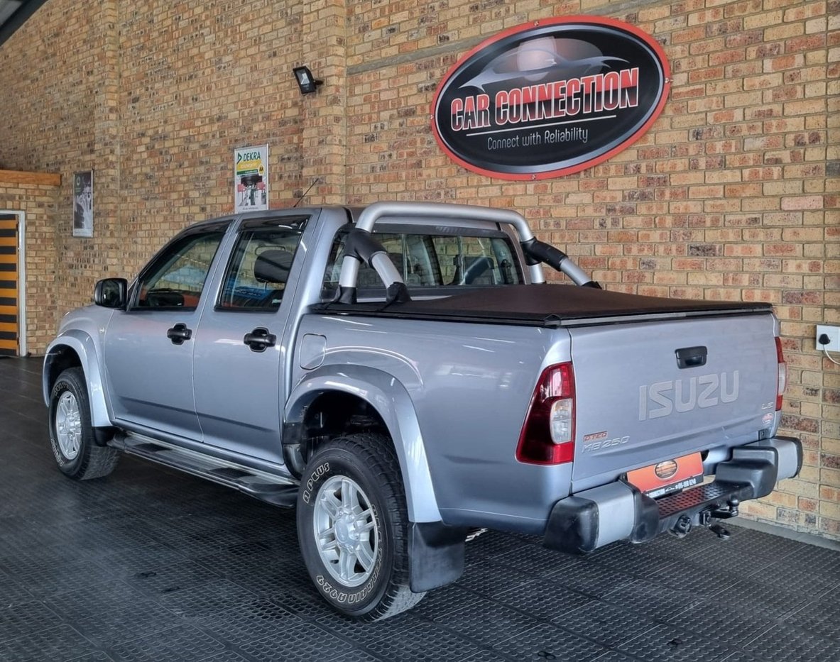 2013 Isuzu KB KB72 250 LE Double Cab Q2FyTGlzdGluZzozNDEzMjQ