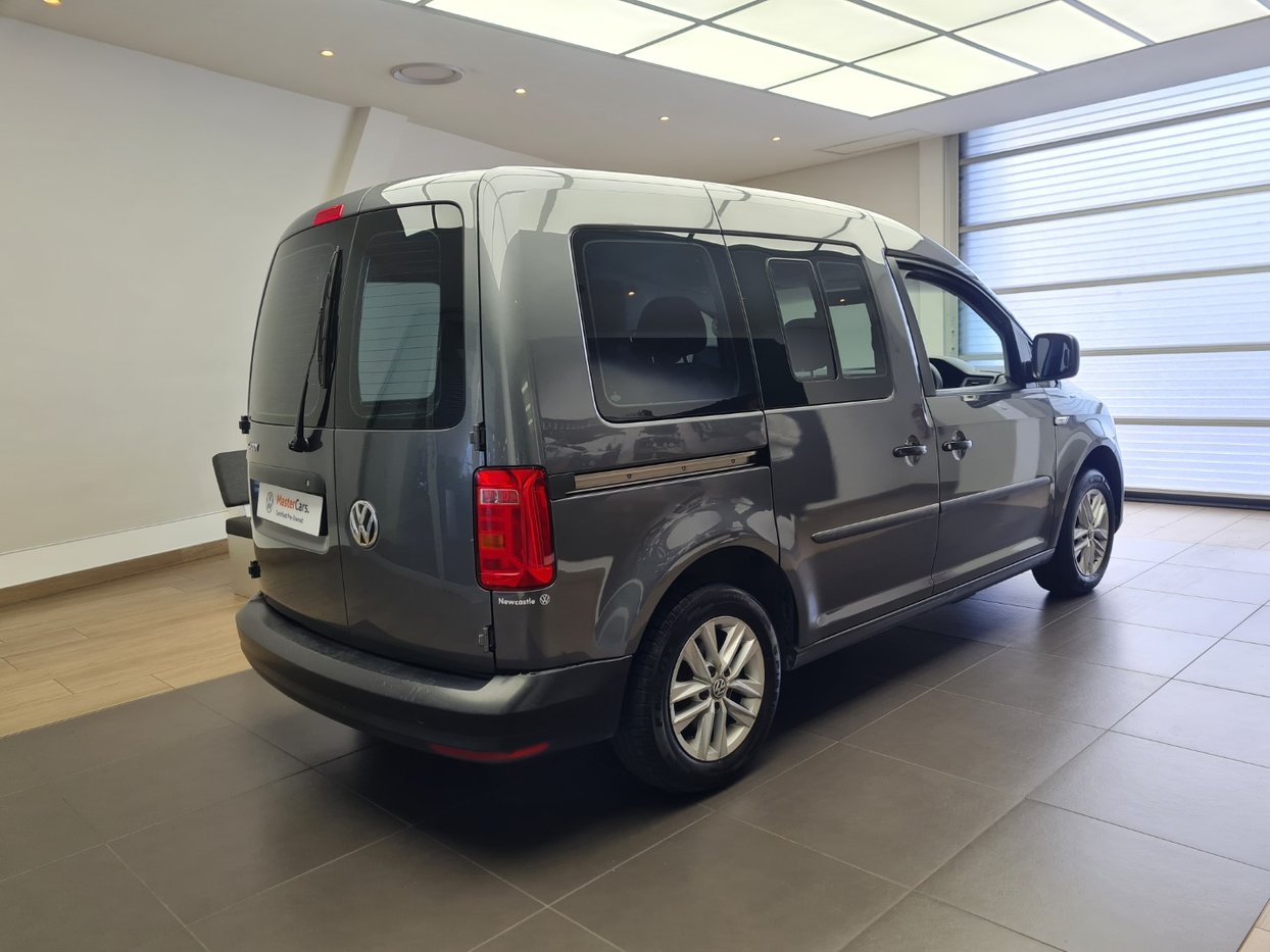 2019 Volkswagen VW Caddy 1.6i Crewbus Q2FyTGlzdGluZzoyOTM0MDQ R235000 ...