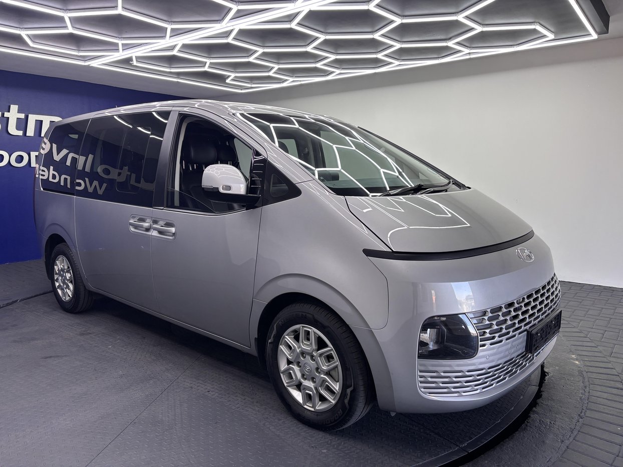 Multicab Automatic 2024 Hyundai Staria 2.2D Multicab Auto 5 Seater Q2FyTGlzdGluZzo0NzMzMDA ...