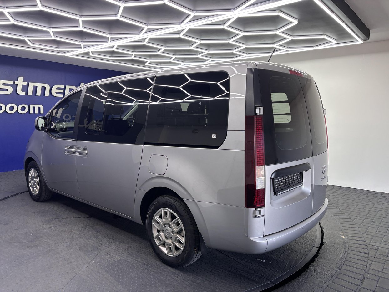 Multicab Automatic 2024 Hyundai Staria 2.2D Multicab Auto 5 Seater Q2FyTGlzdGluZzo0NzMzMDA ...