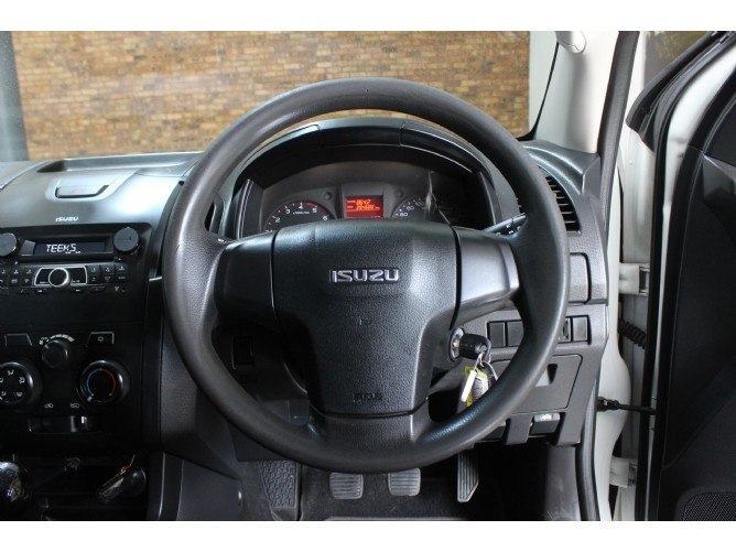 2016 Isuzu KB 250 D-TEQ HO Hi Rider Double Cab Q2FyTGlzdGluZzozNTY5NzQ ...