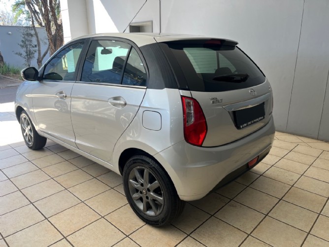 2017 TATA Bolt 1.2 T XT 5 Door Hatch Q2FyTGlzdGluZzo0Njk0MzE