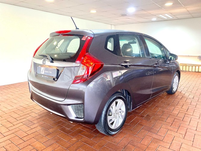2021 Honda Jazz 1.5 Elegance CVT Q2FyTGlzdGluZzo0NDA5NTc R179900