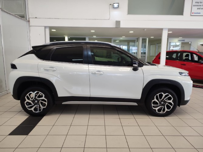 2024 Suzuki Fronx 1.5 GLX Auto Q2FyTGlzdGluZzoxMzM5NDI R355900