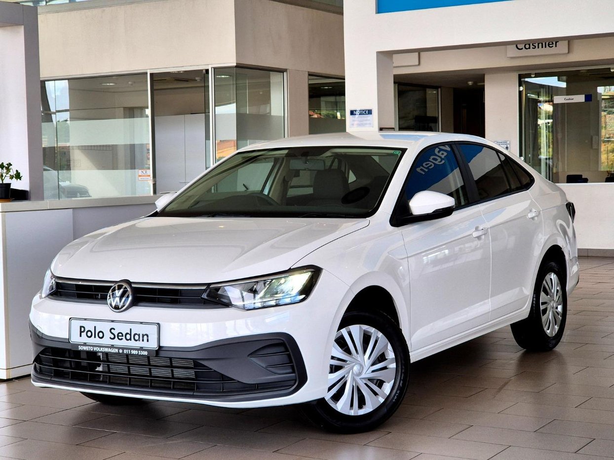 2025 Volkswagen VW Polo Sedan 1.6 Q2FyTGlzdGluZzo0Njc3ODA R339900