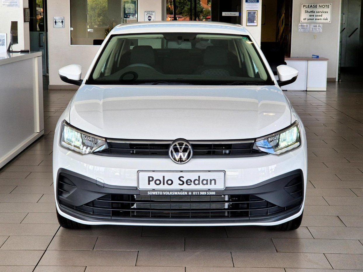 2025 Volkswagen VW Polo Sedan 1.6 Q2FyTGlzdGluZzo0Njc3ODA R339900
