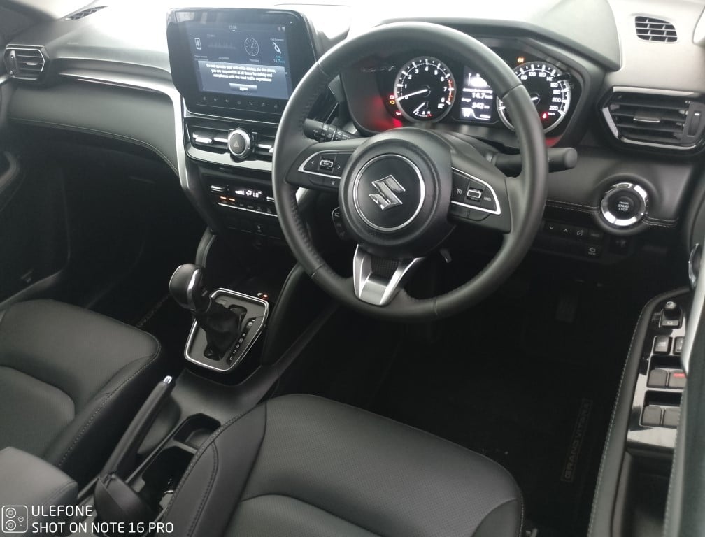 2024 Suzuki Grand Vitara 1.5 GLX Auto Q2FyTGlzdGluZzozOTcwMjk