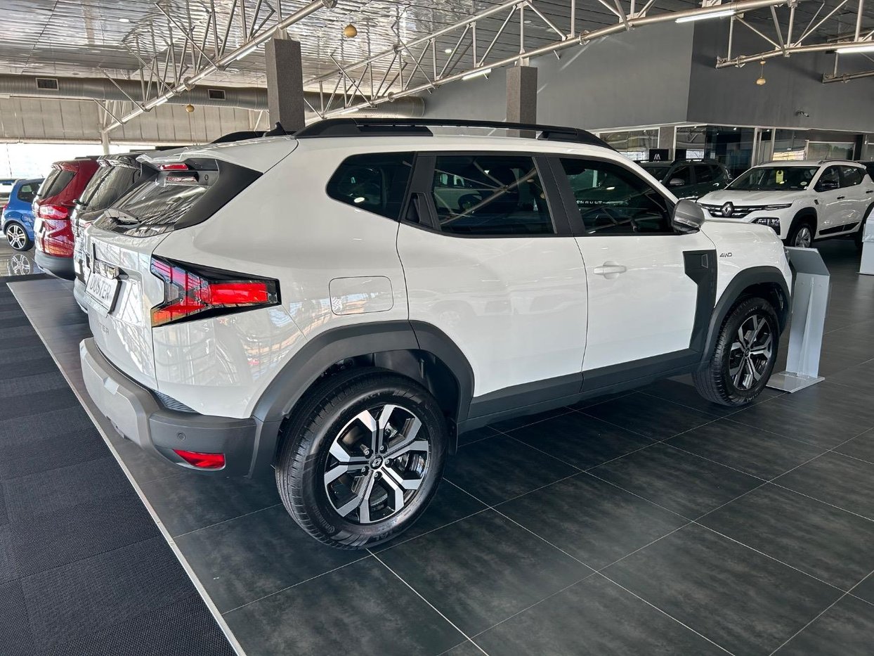 2025 Renault Duster 1.3T Zen EDC Q2FyTGlzdGluZzo0ODU4OTM R399900