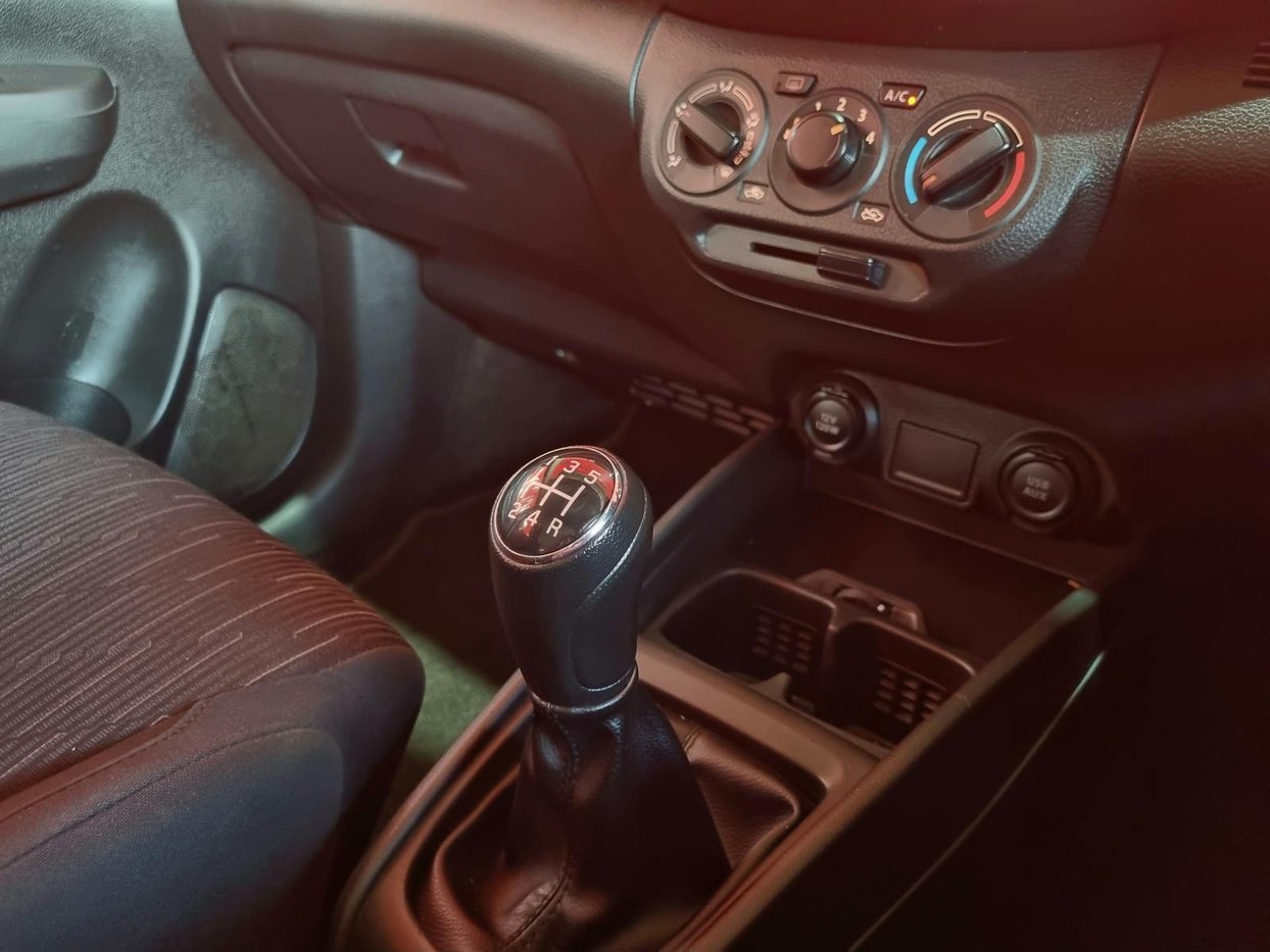 2023 Toyota Rumion 1.5 SX Q2FyTGlzdGluZzozNDAyMjM R299900 | Avo Auto