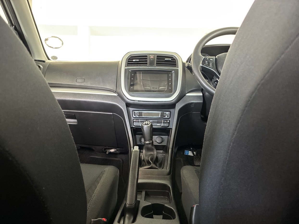 2022 Toyota Urban Cruiser 1.5 Xs Q2FyTGlzdGluZzo1ODIyODg R239900