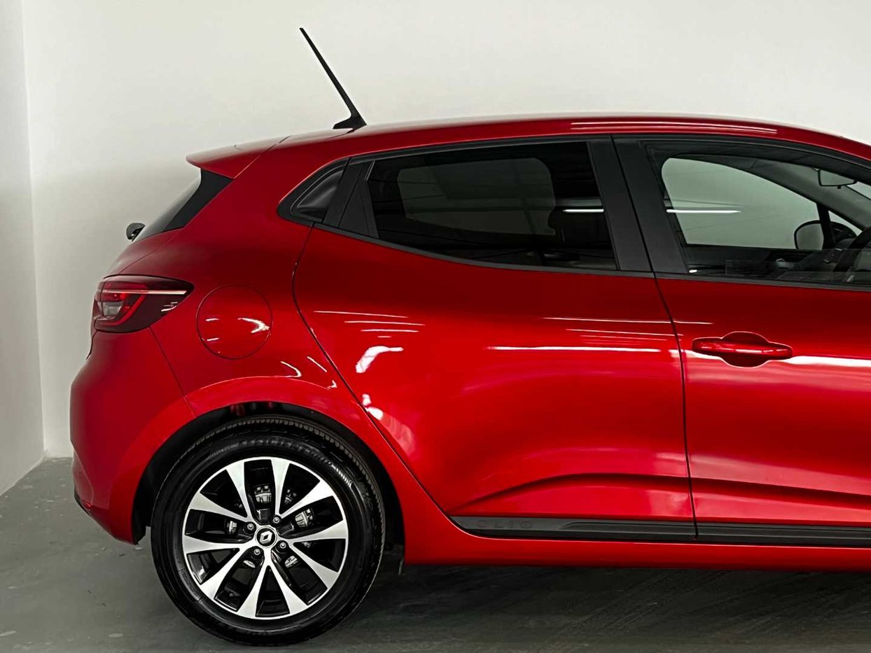 2024 Renault Clio V 1.0 Turbo Zen Q2FyTGlzdGluZzo0NDk0MTI