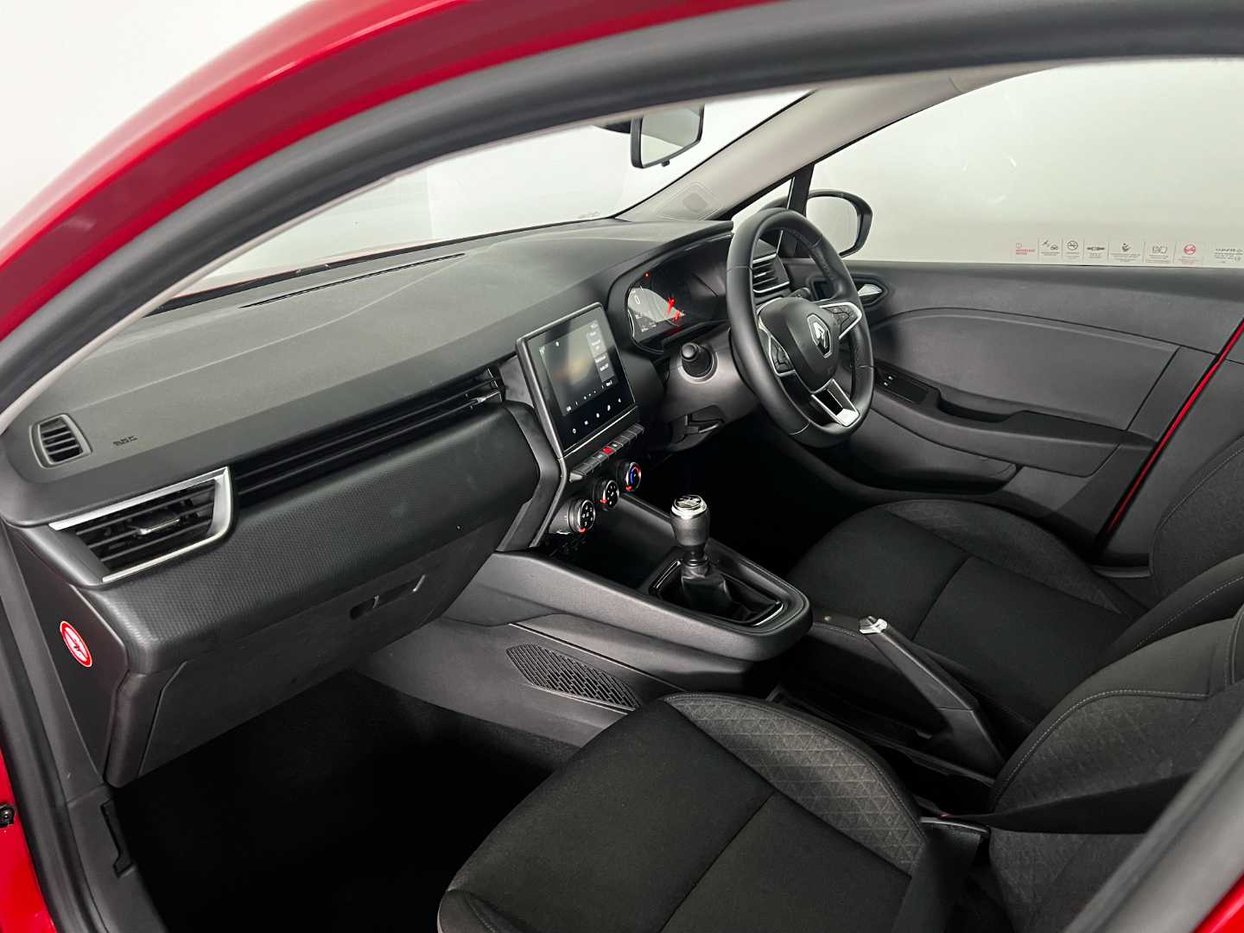 2024 Renault Clio V 1.0 Turbo Zen Q2FyTGlzdGluZzo0NDk0MTI