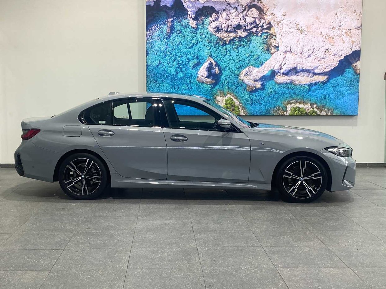 2024 BMW 318 - G20 318i G20 M-Sport Auto Q2FyTGlzdGluZzo0NzM4NDQ