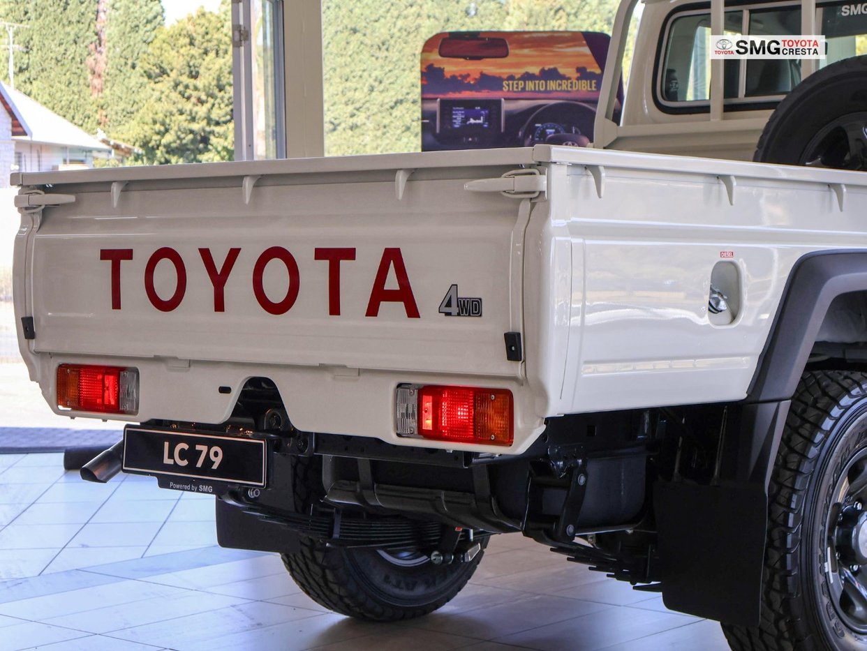 2025 Toyota Land Cruiser 79 2.8 GD-6 Auto Q2FyTGlzdGluZzo1MjA5NTE