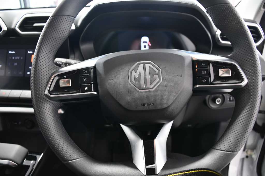2025 MG ZS Pro 1.5T Comfort Q2FyTGlzdGluZzo1OTQ4NDg R397600 | Avo Auto