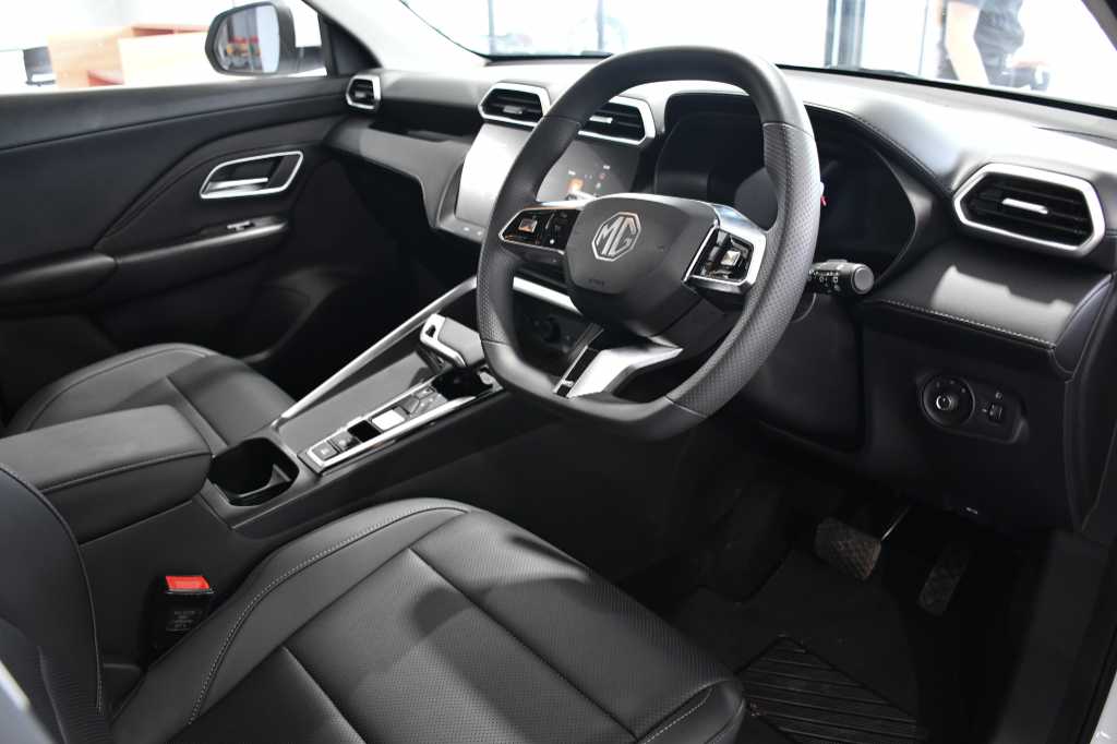 2025 MG ZS Pro 1.5T Comfort Q2FyTGlzdGluZzo1OTQ4NDg R397600 | Avo Auto