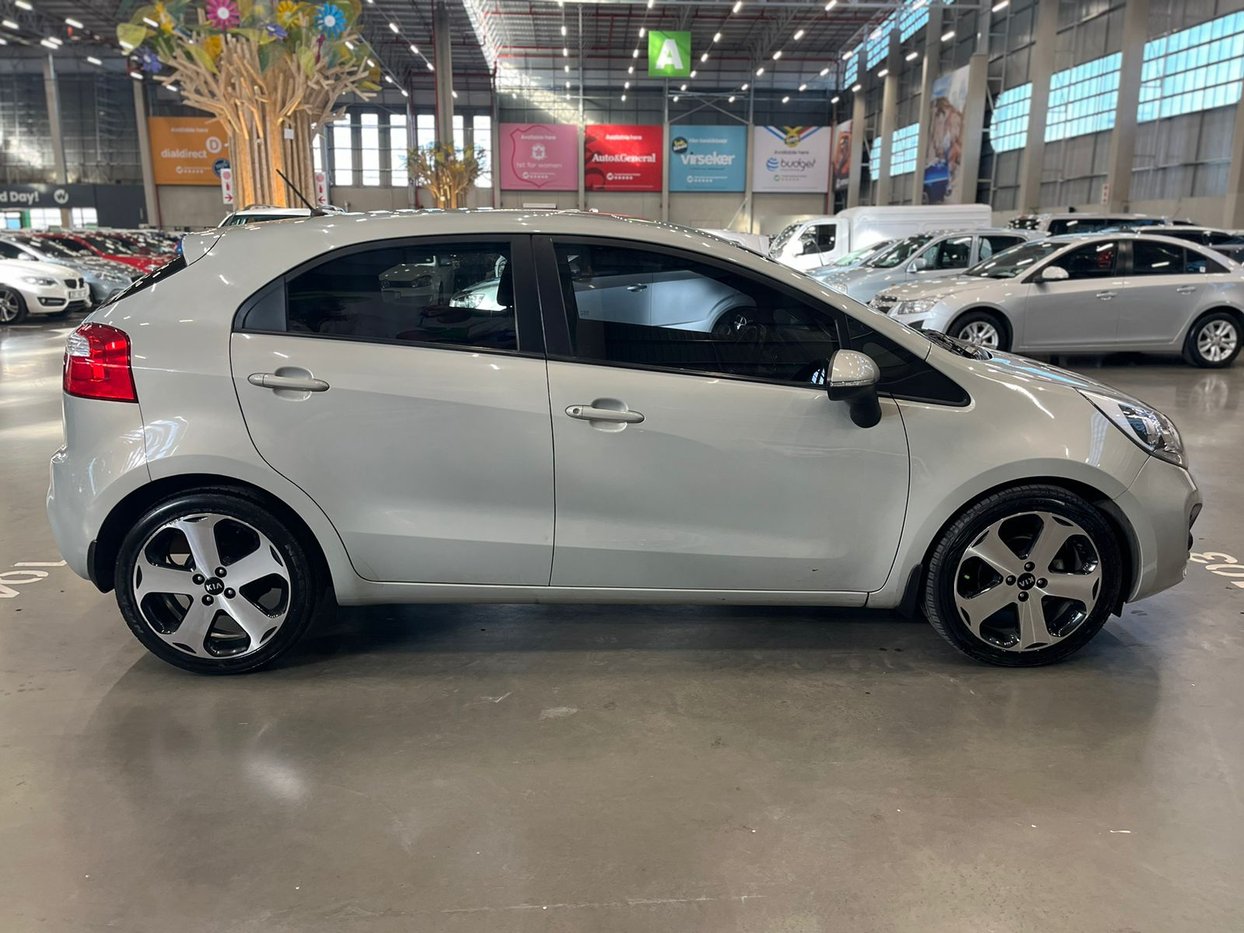 2014 Kia Rio V 1.4 TEC Hatch Q2FyTGlzdGluZzoyODIyMjg R149000 | Avo Auto