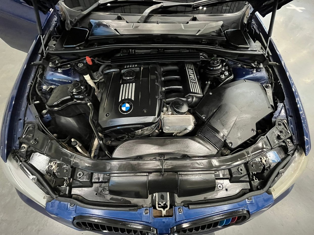 2010 BMW 325 - E90 325i E90 Sport Auto Q2FyTGlzdGluZzozMDExNDQ R132100 ...