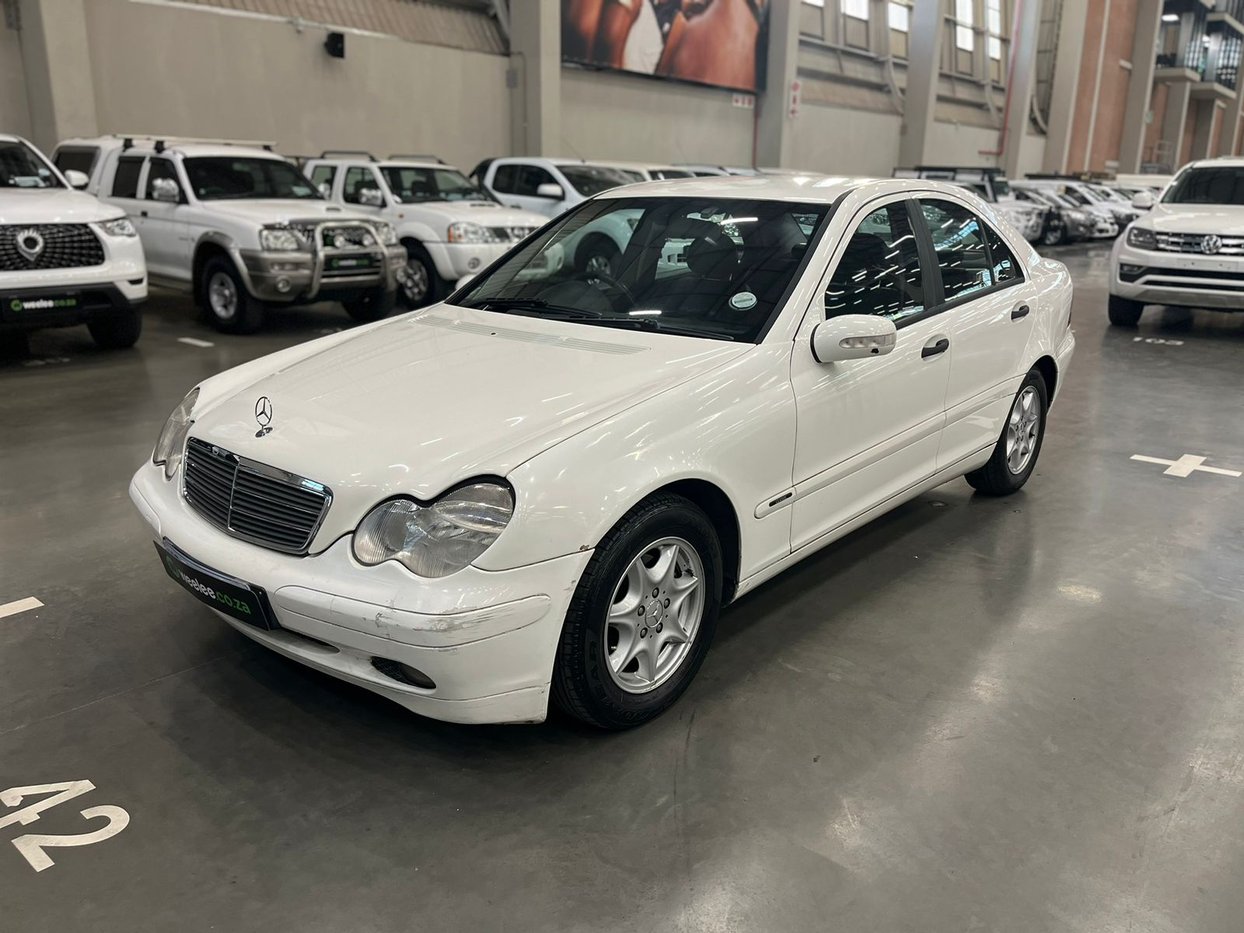 2004 Mercedes Benz C Class C 180K Classic Auto Q2FyTGlzdGluZzozMDI0OTI ...