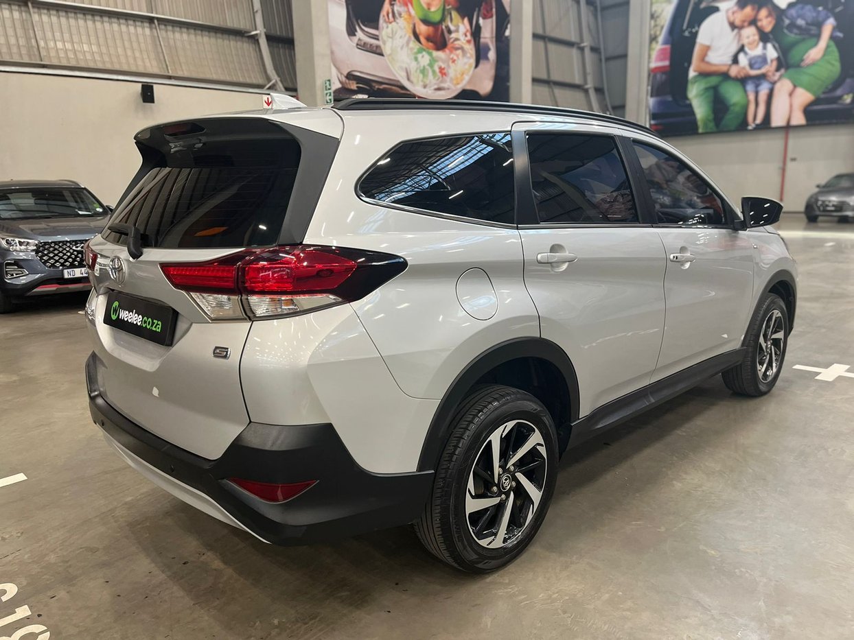 2018 Toyota Rush 1.5 Auto Q2FyTGlzdGluZzozMzAzOTI R264900 | Avo Auto