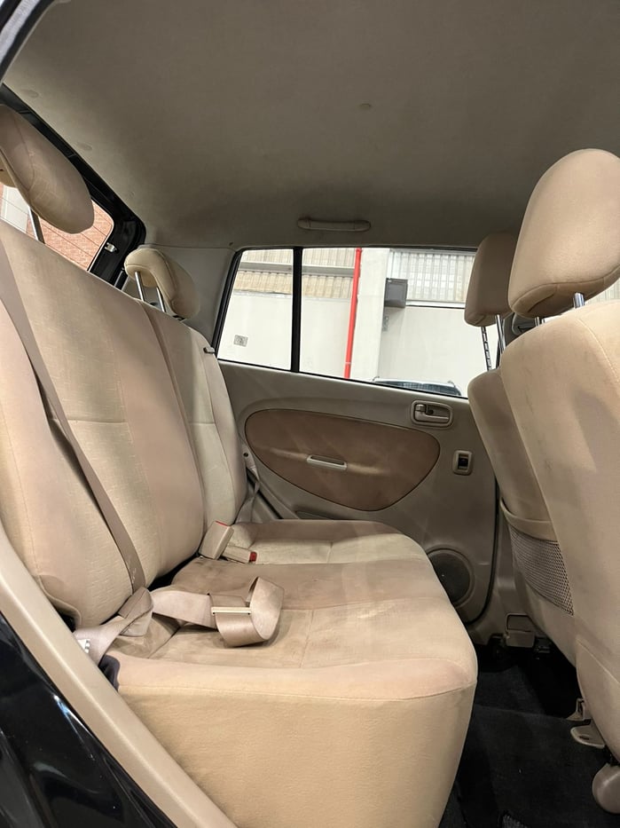 2007 Daihatsu Charade Classic Auto Q2FyTGlzdGluZzo1Mjc4NjU R49900