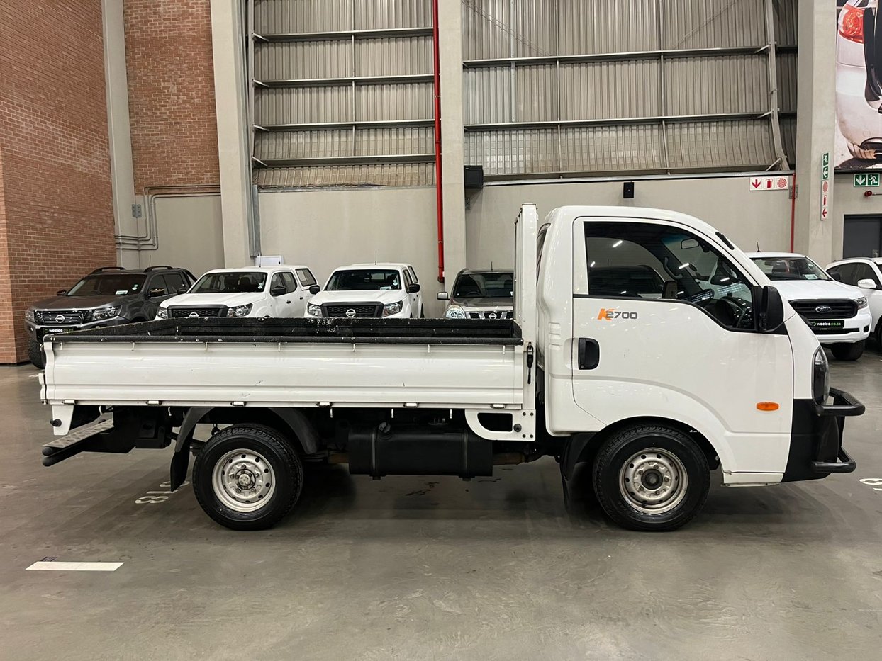 2015 Kia K 2700 Workhorse Dropside Q2FyTGlzdGluZzo1MzcwOTA R147500