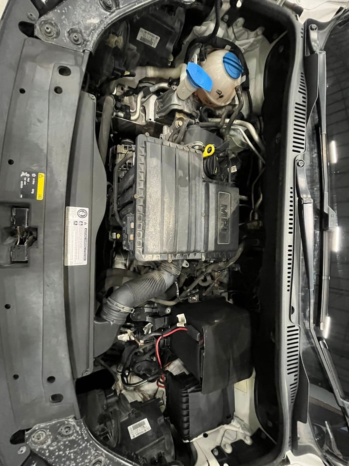 Caddy Engine Color 2017 Volkswagen VW Caddy 1.6 81 kW Panel Van Q2FyTGlzdGluZzo1NTczNDc ...