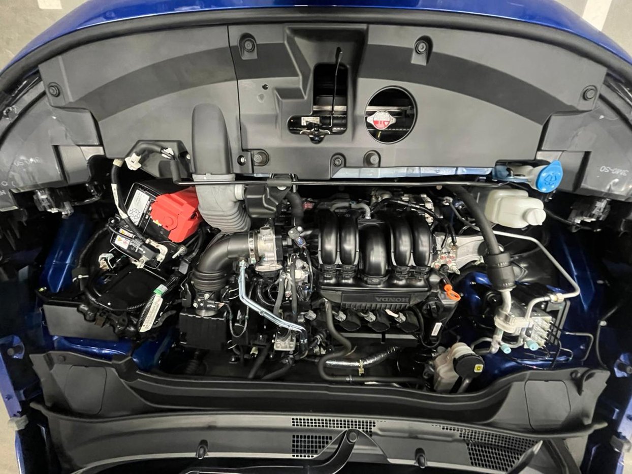 2023 Honda HR-V 1.5 Comfort CVT Q2FyTGlzdGluZzo1NjExNzI R376900