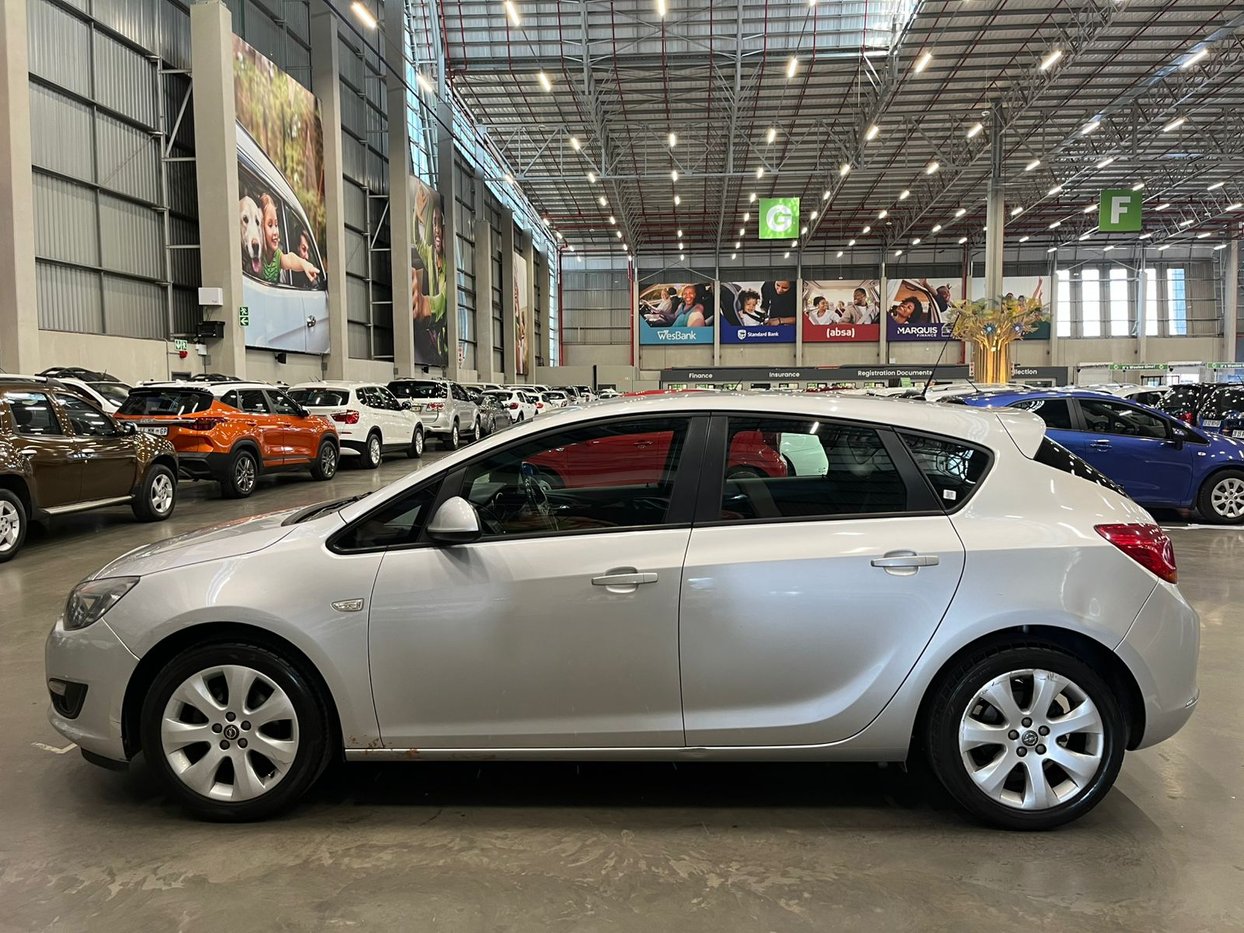 2014 Opel Astra 1.4 Turbo Enjoy Hatch Back Q2FyTGlzdGluZzo1ODA0MjQ ...