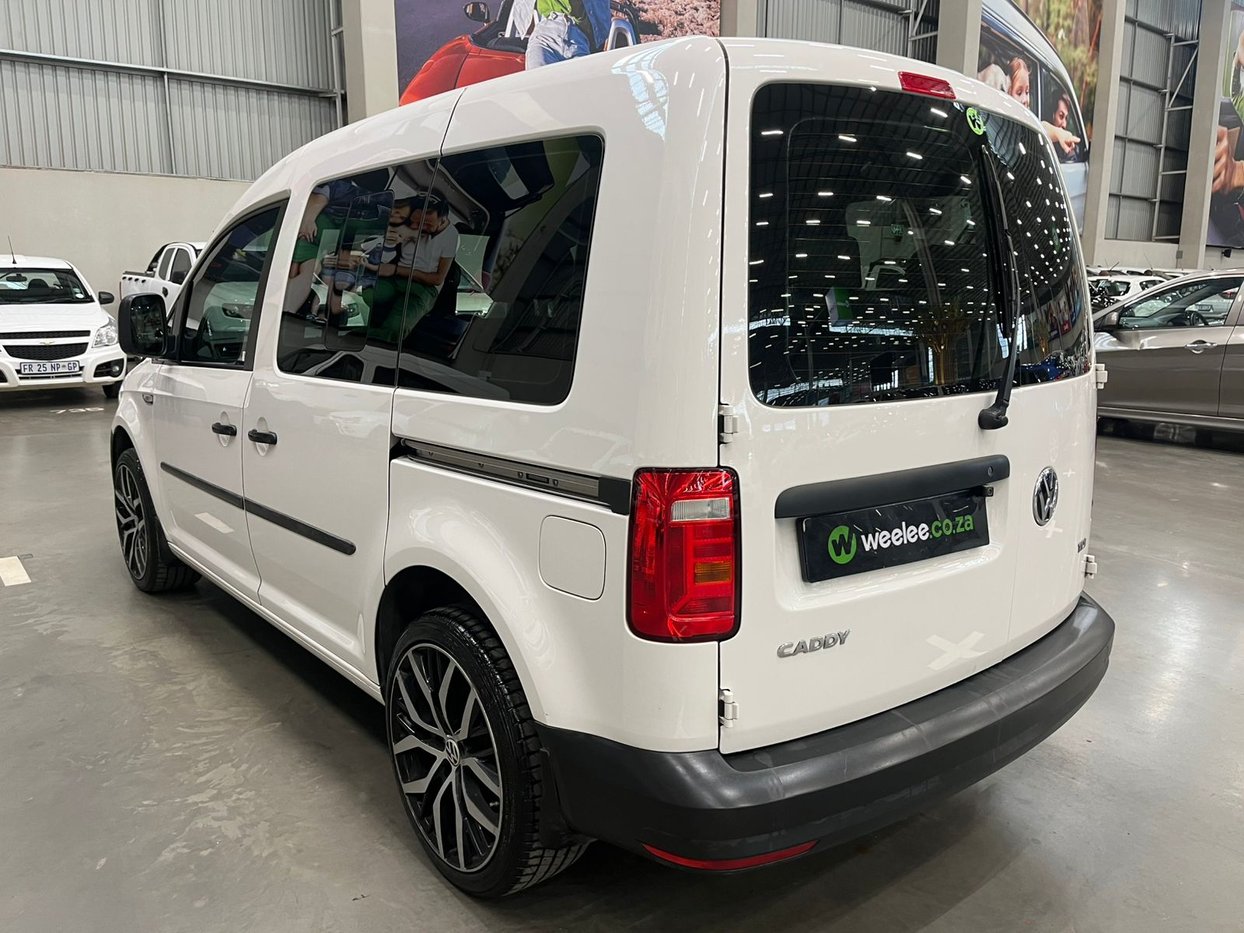 2018 Volkswagen VW Caddy 2.0 TDi Crewbus Q2FyTGlzdGluZzo1ODMyMTg ...