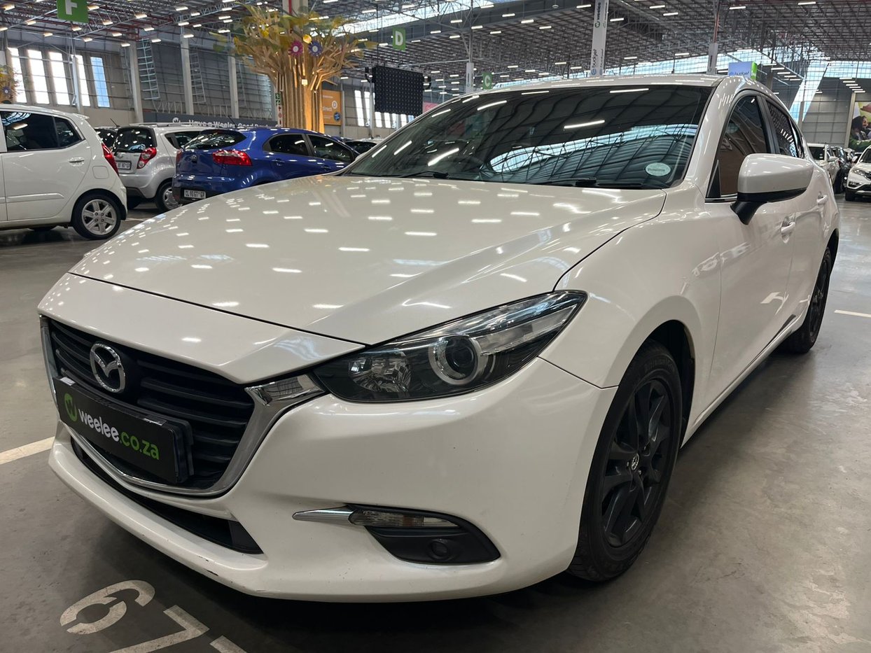 2018 Mazda 3 1.6 L Active Hatch Q2FyTGlzdGluZzo1Nzg0NTY R189900